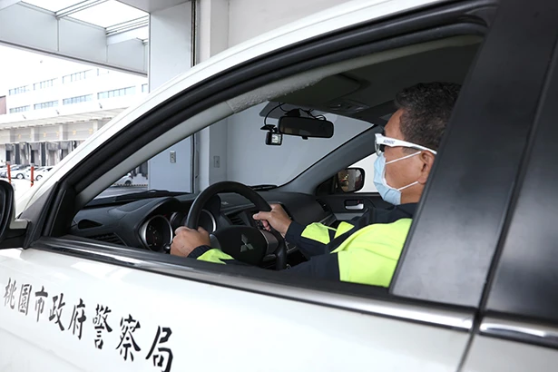 神達投控總經理暨神達數位董事長何繼武表示:「作為重視ESG永續發展企業,神達投控以實現智能、互聯與環境永續發展為目標,追求企業成長同時,也以自身科技與能力持續投入社會公益活動,新的一年開始,在社會公益上我們有許多期許,捐贈行車記錄器是個開始,我們將持續累積無數個行動力,將企業的正向影響力持續擴散出去。